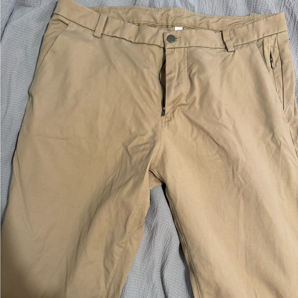 Men’s Lululemon pants (36)